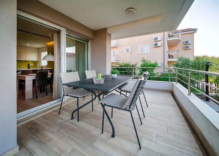 Apartment Rova *